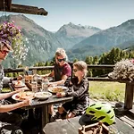 شقة فندقية Corso Living 4*