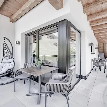 Corso Living Lägenhetshotell 4*