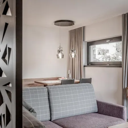 Apartahotel Corso Living 4*