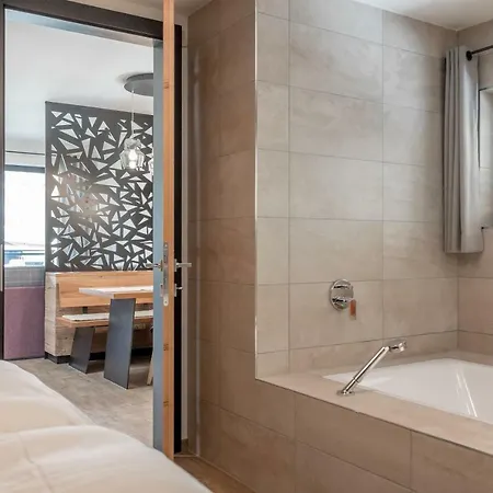 Apartahotel Corso Living 4*
